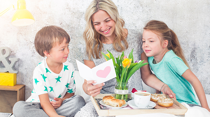 colazione a letto mamma