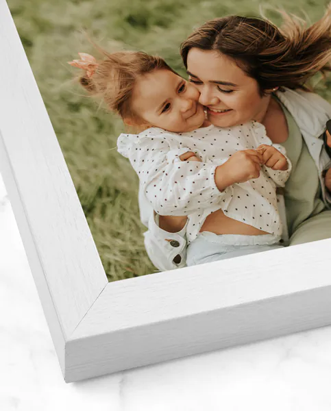 Cornice in legno bianca