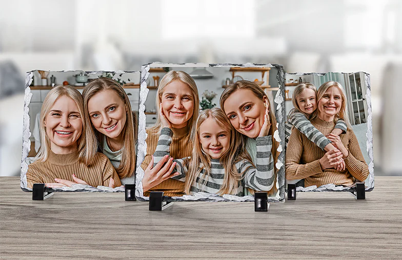 Ardesia Fotografica in Pietra|Ardesia in pietra con foto di famiglia|vista laterale dell'ardesia in pietra con bambino, mamma e papà|due giovani stampati su una pietra|Regalo personalizzato Pietra con immagine stampata