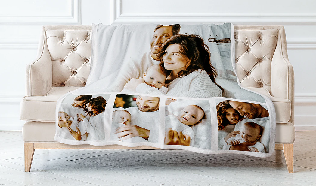 Coperta Fotografica Tocco di Vison da Printerpix|Coperte Personalizzate|Grande coperta fotografica su letto matrimoniale con foto di ragazza|Immagine della coperta fotografica con confronto delle dimensioni|Immagine collage in bianco e nero della coperta fotografica