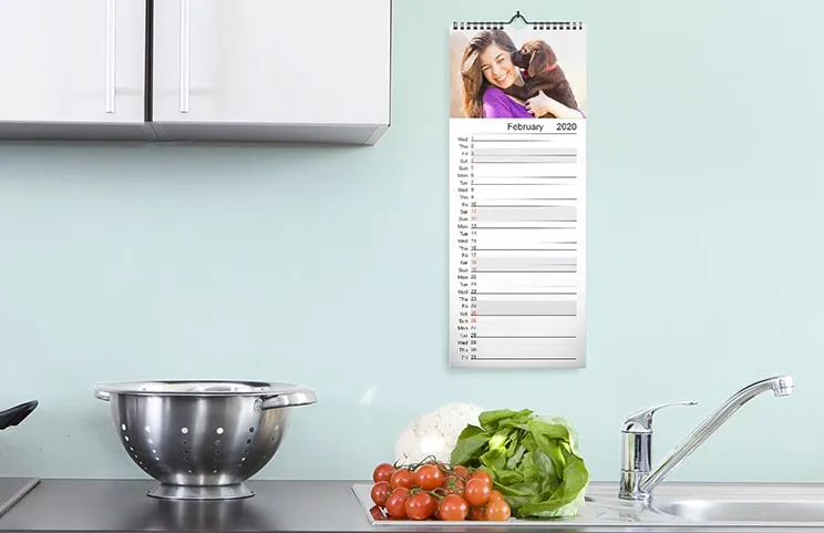 Primo piano della scrittura sul calendario personalizzato di Printerpix