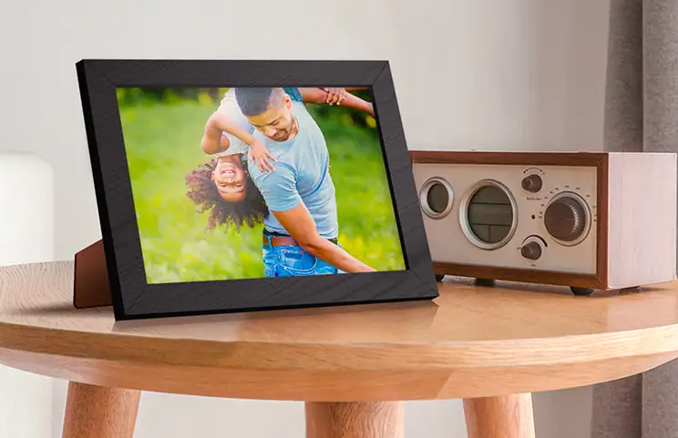 Foto incorniciata di coppia anziana