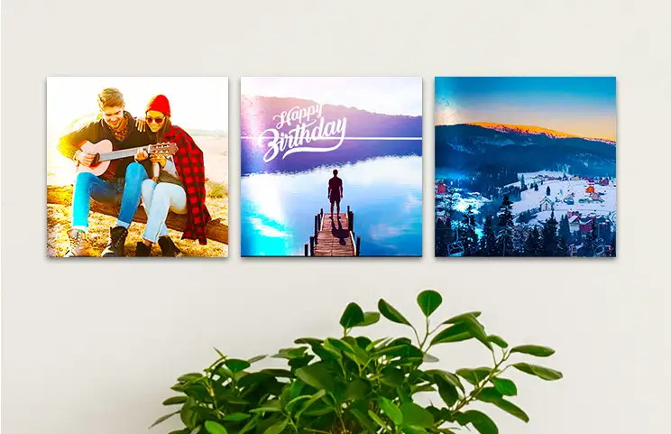 quattro stampe fotografiche in metallo con foto delle vacanze