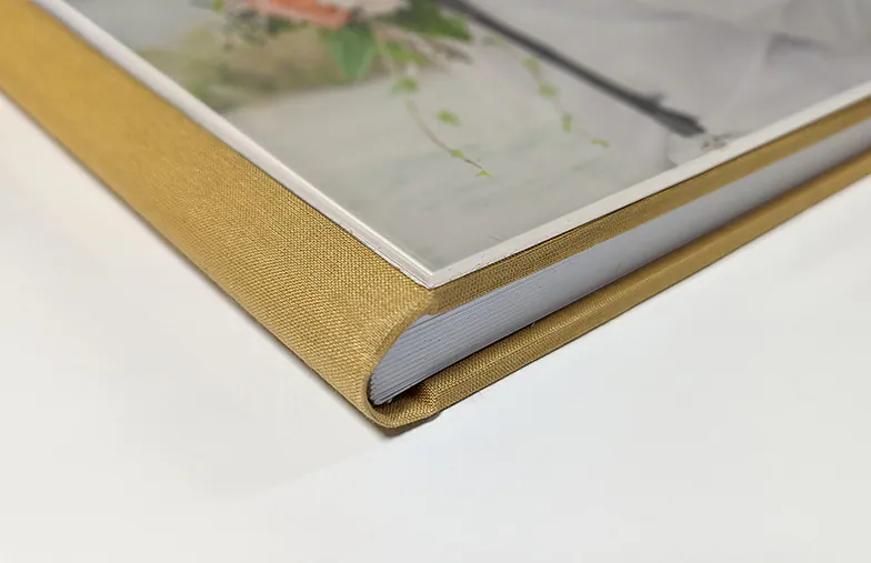 Libro Fotografico di Lusso Layflat – Copertina Completa in Acrilico