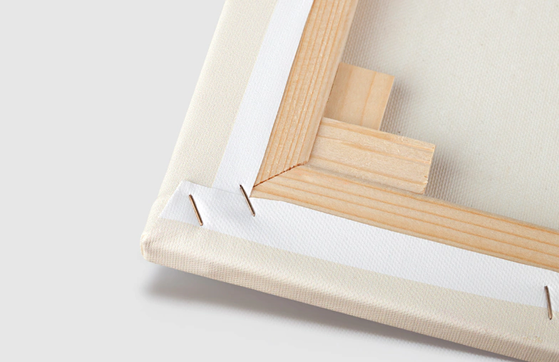 Cornice in Legno di Qualità